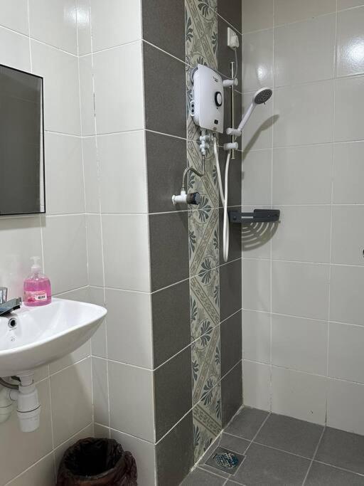 Town Anderson 4 Guest 2b2r Apartment *